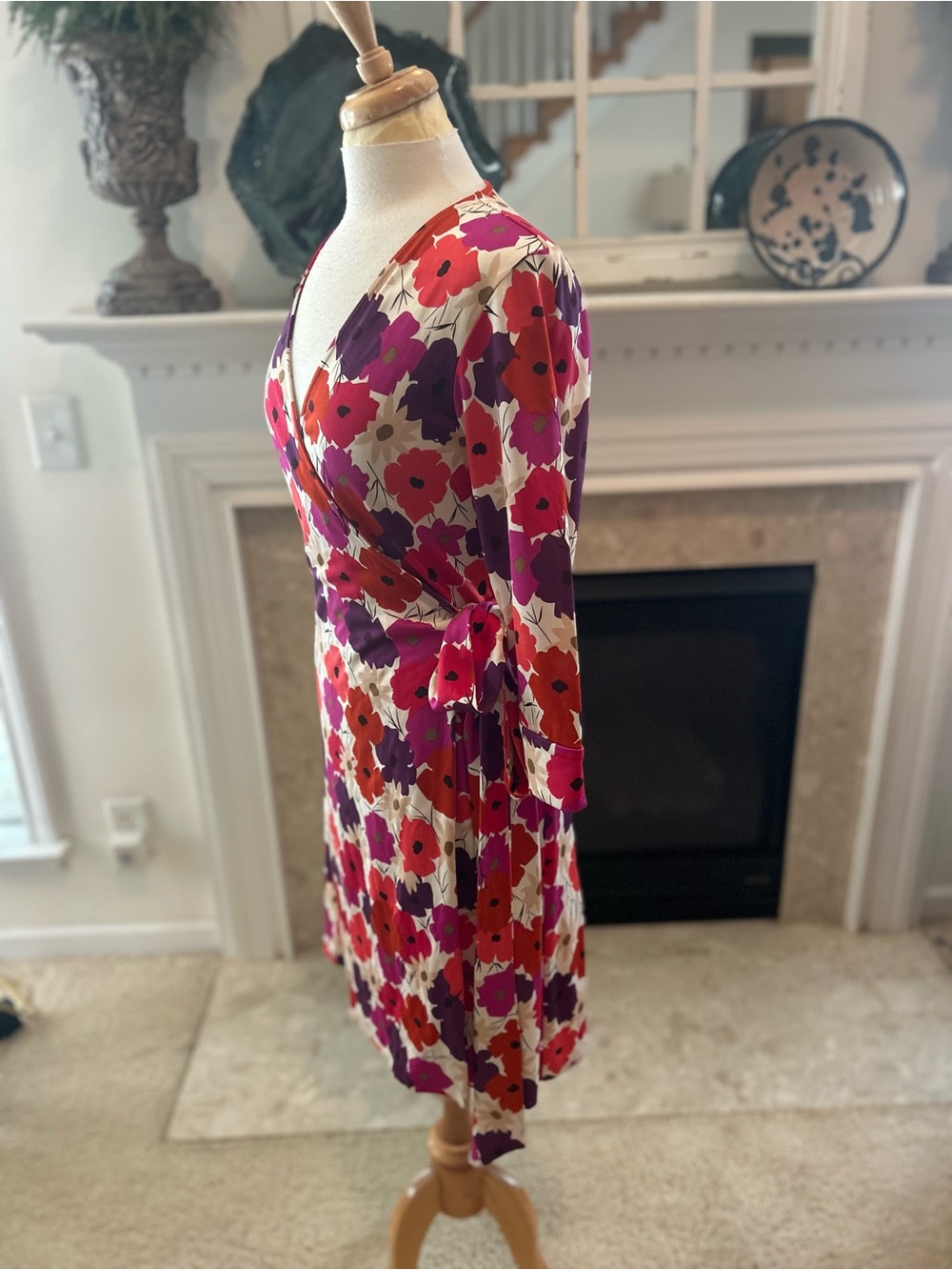 Diane Von Furstenberg Poppy Wrap Dress in a Vibrant Color Palette - Picture 5 of 12